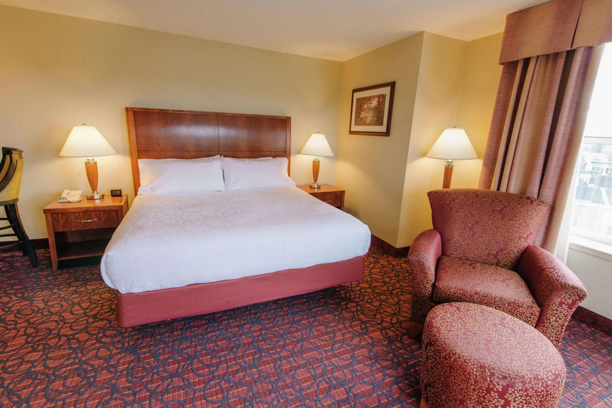 Hilton Garden Inn Manchester Downtown Exterior foto